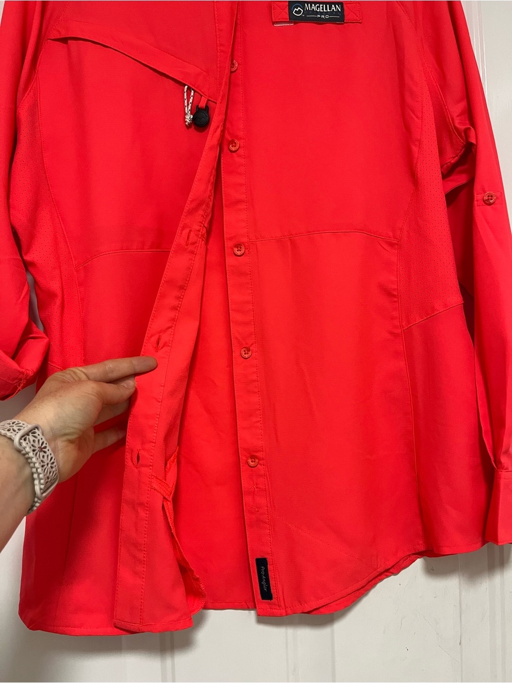 Magellan Outdoors Bright Red Roll-Tab Long Sleeve Performance Shirt Large - Picture 3 of 12